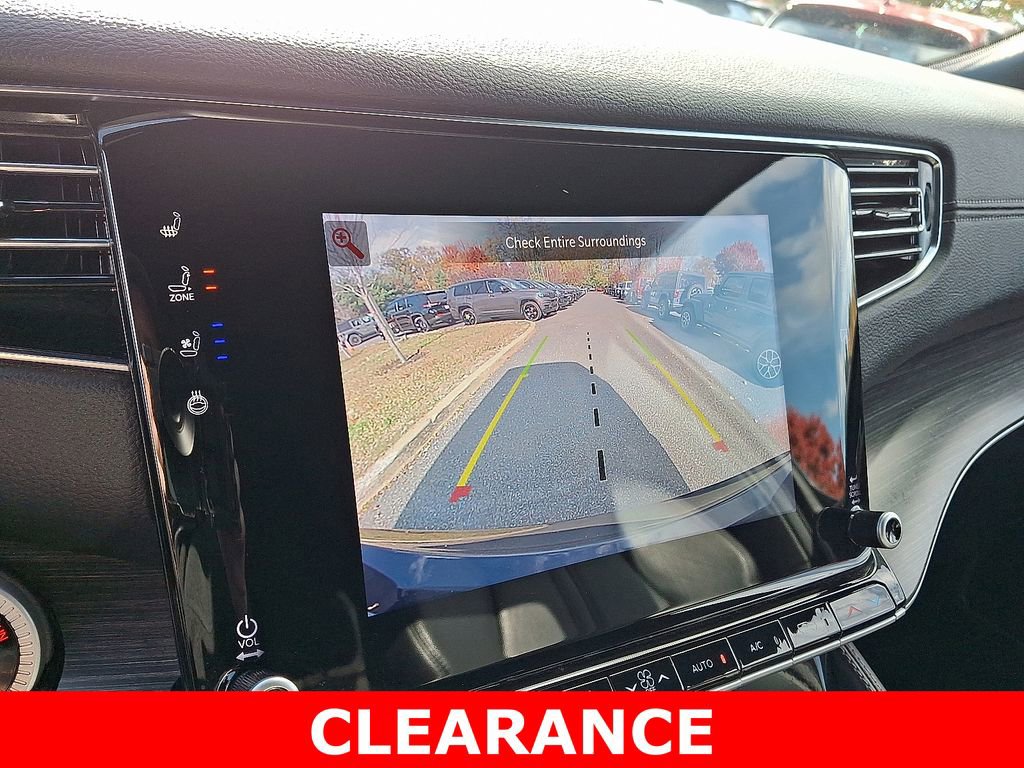 Used 2024 Jeep Wagoneer L Series II w/ Flexible Seating Group image 17