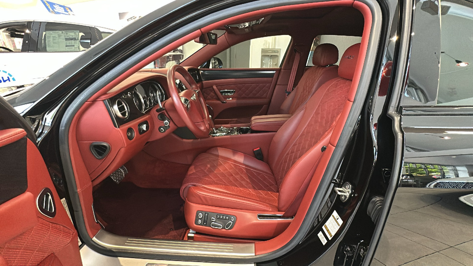 Used 2018 Bentley Flying Spur S W12 AWD/4WD image 15