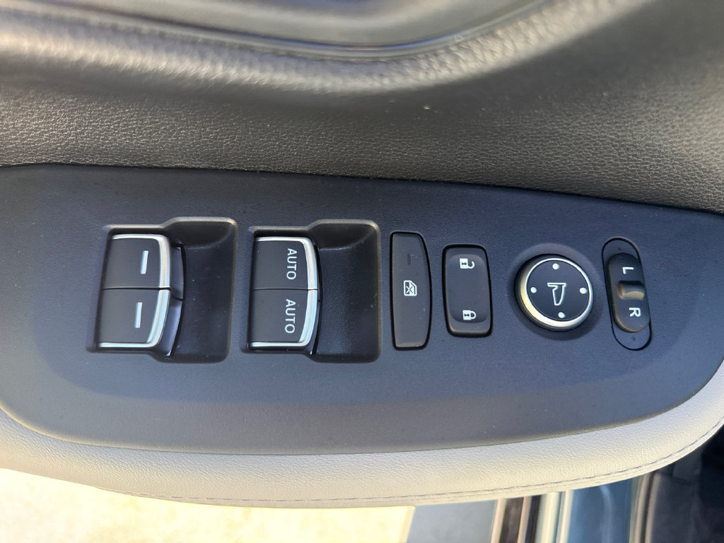 Certified 2027 Honda HR-V EX-L image 15