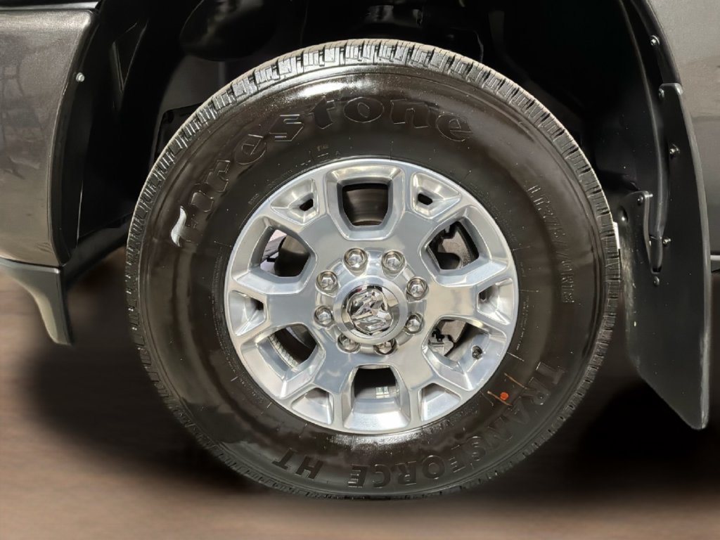 Certified 2024 RAM 3500 Laramie AWD/4WD image 9