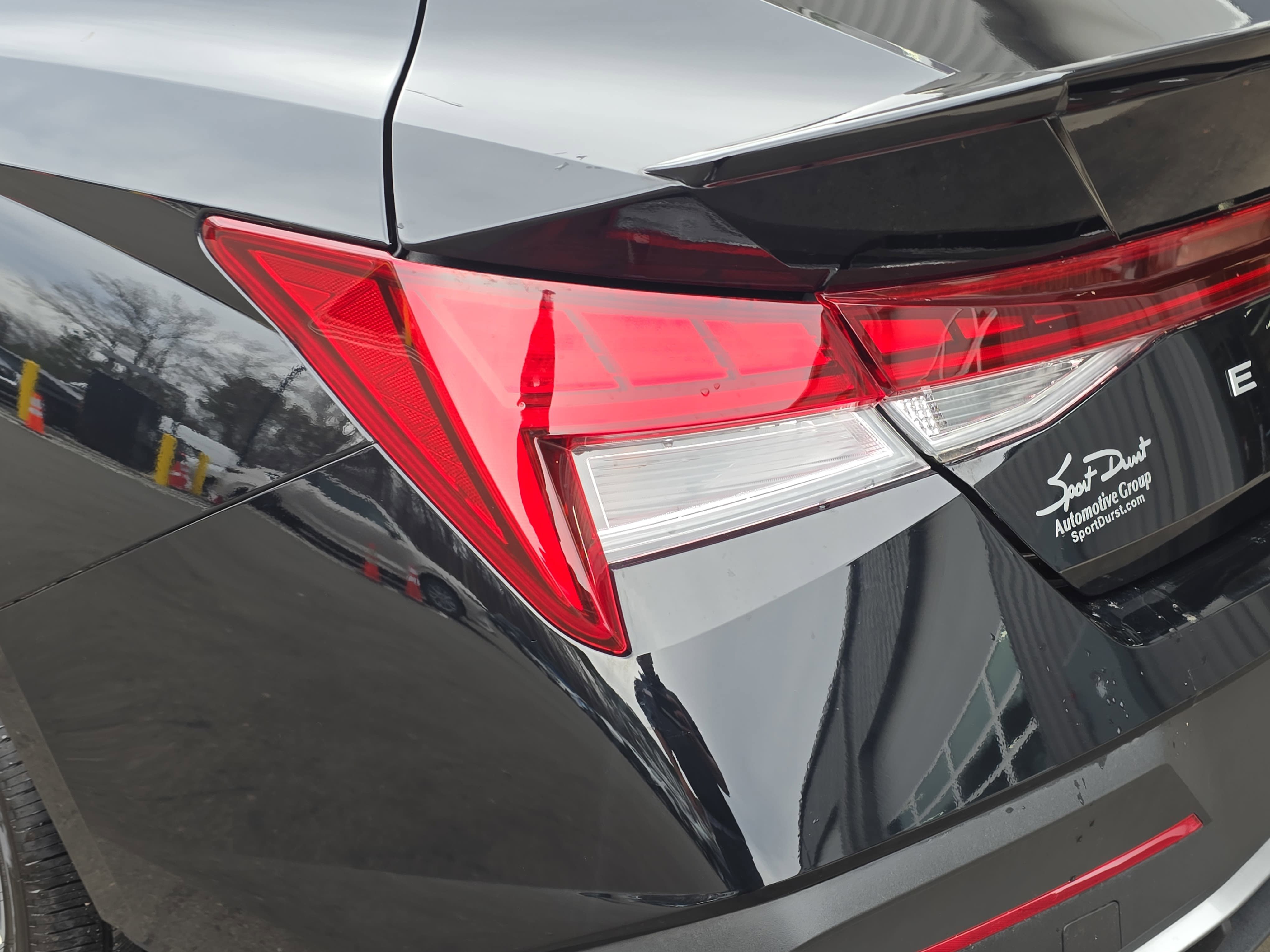 Certified 2025 Hyundai Elantra SEL FWD image 34