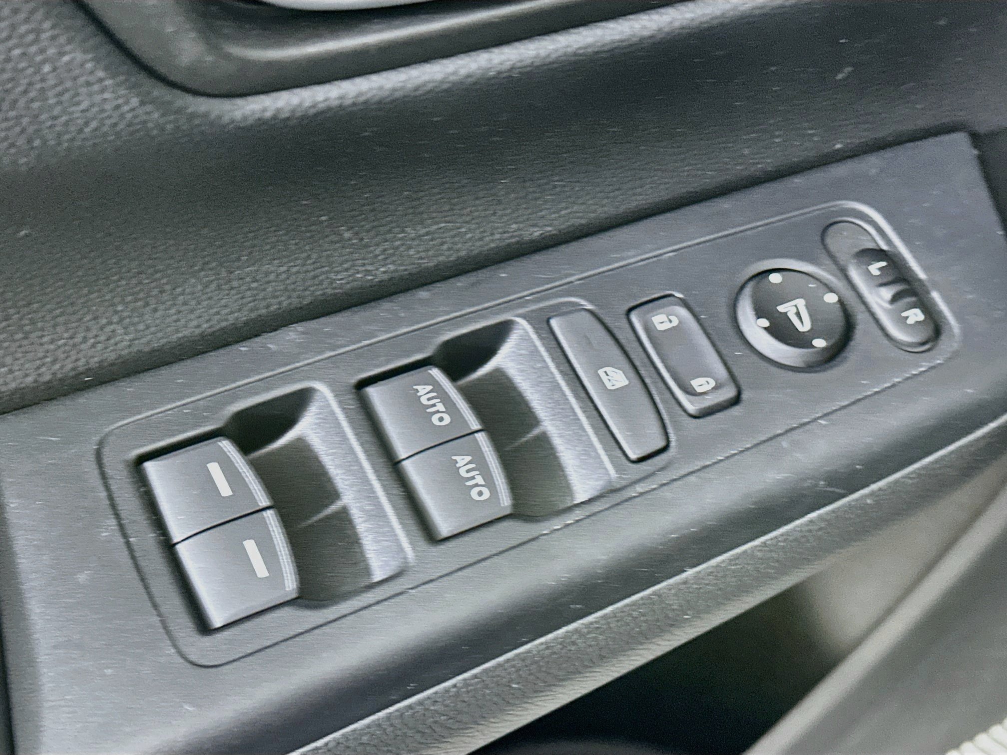 Used 2024 Honda CR-V EX image 15