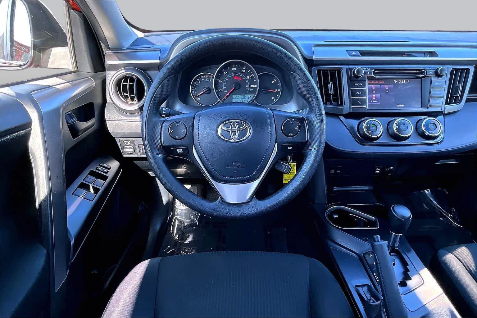 Used 2016 Toyota RAV4 LE AWD/4WD image 6