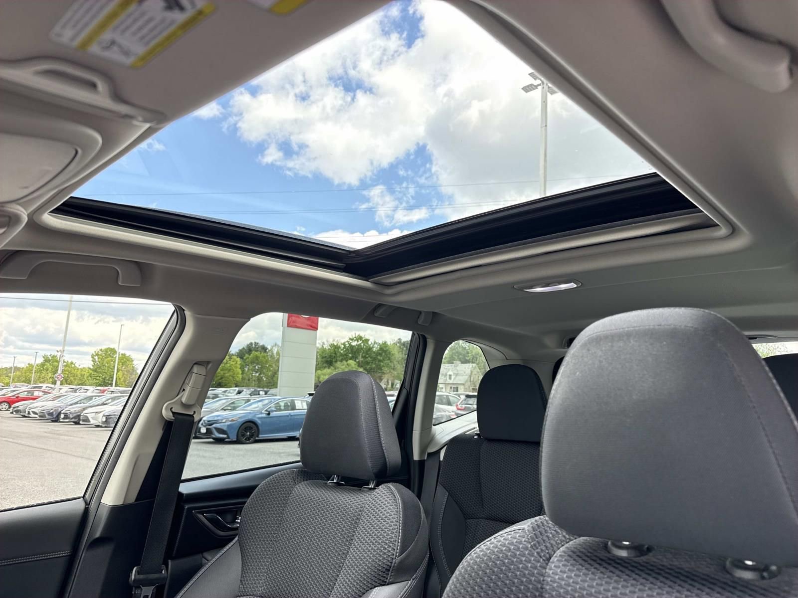 Used 2023 Subaru Forester Premium AWD/4WD image 9