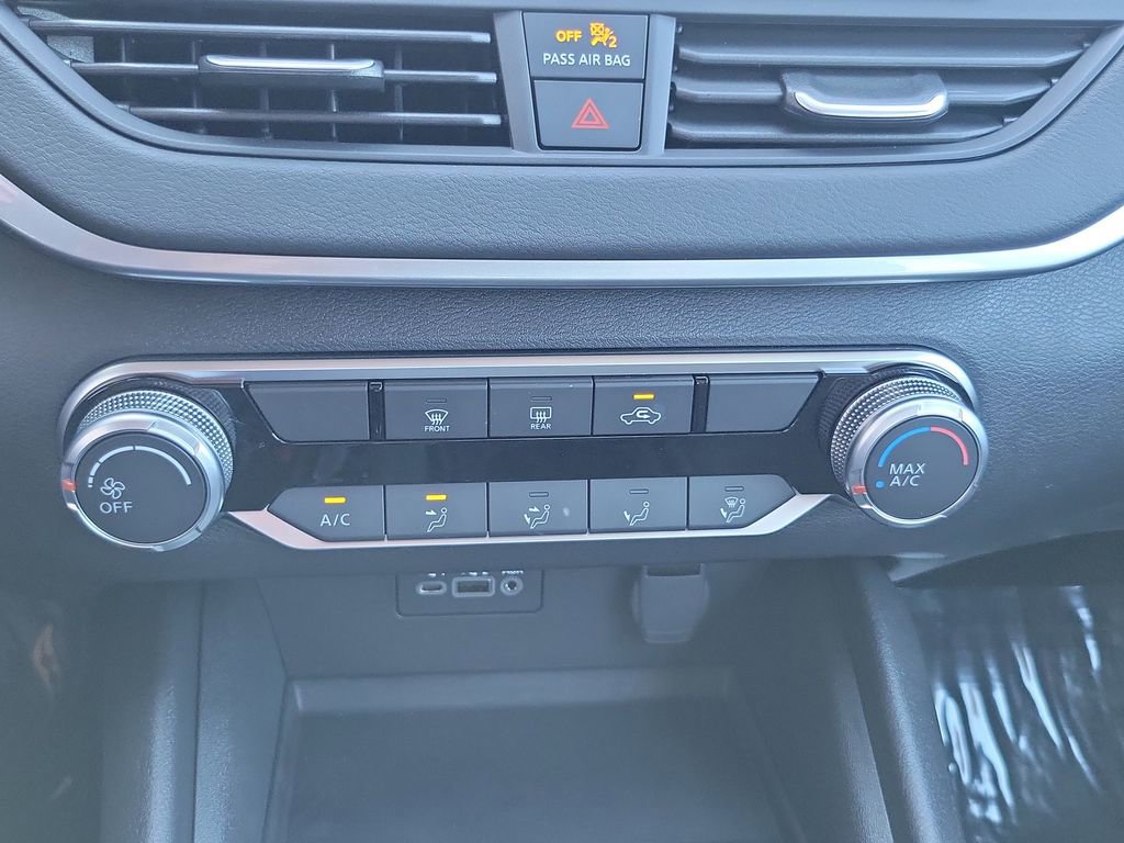 Certified 2025 Nissan Altima 2.5 S image 12