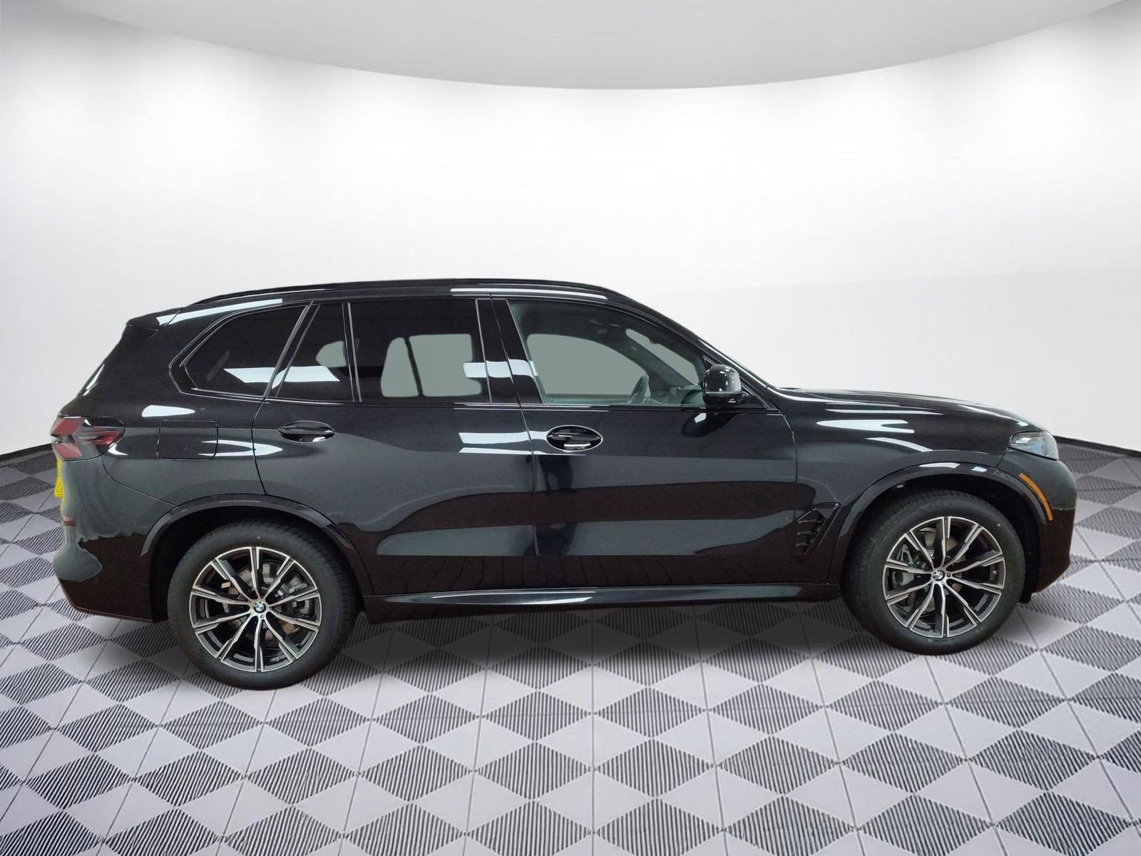 Used 2026 BMW X5 xDrive40i w/ M Sport Package image 6