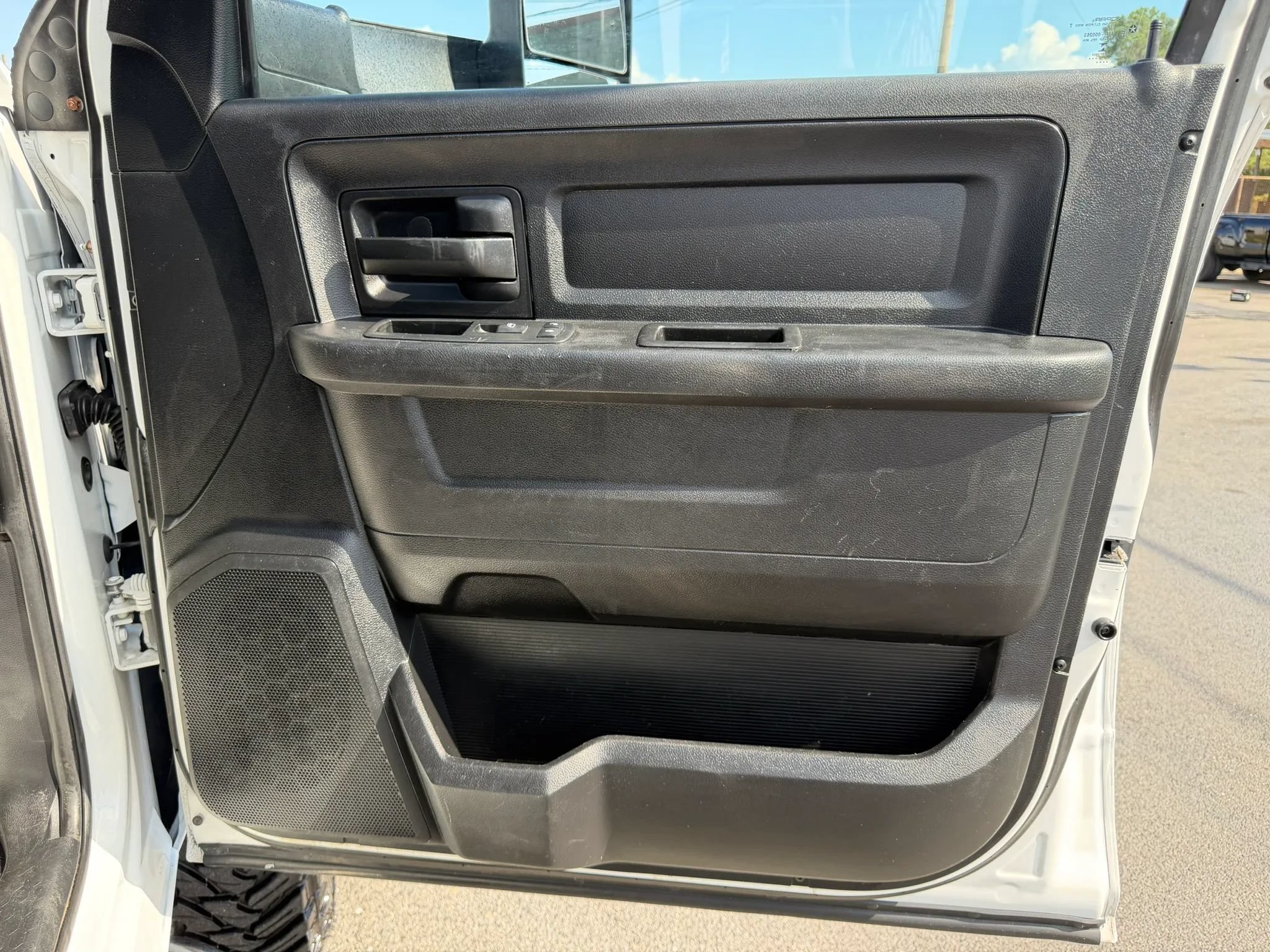 Used 2015 RAM 2500 Tradesman w/ Popular Equipment Group AWD/4WD image 30