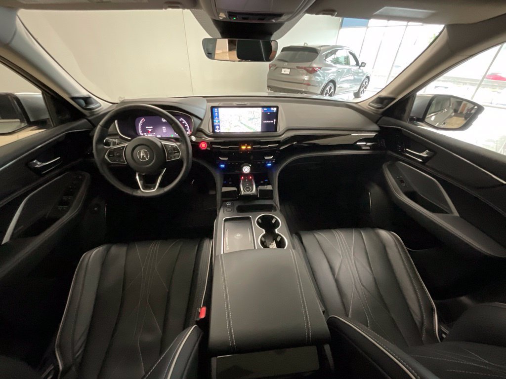 Certified 2026 Acura MDX w/ Advance Package AWD/4WD image 9