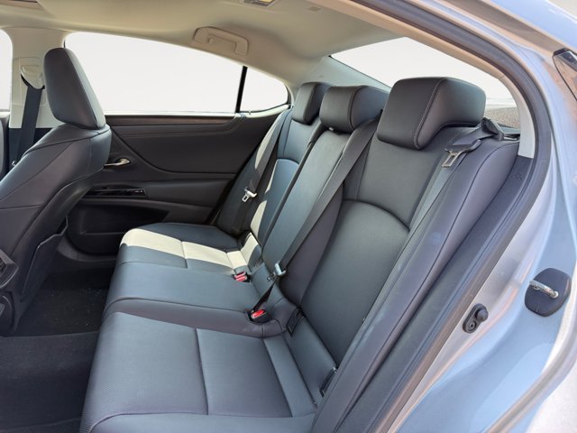 Used 2023 Lexus ES 350 w/ Premium Package FWD image 14