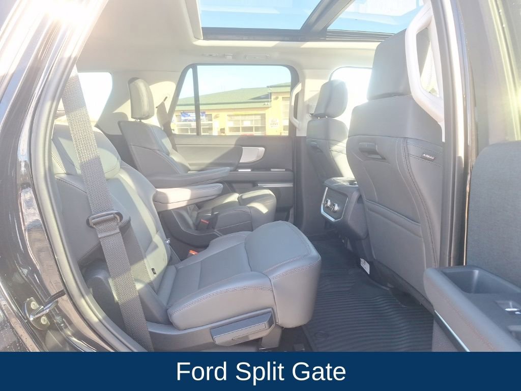 New 2025 Ford Expedition Active image 15