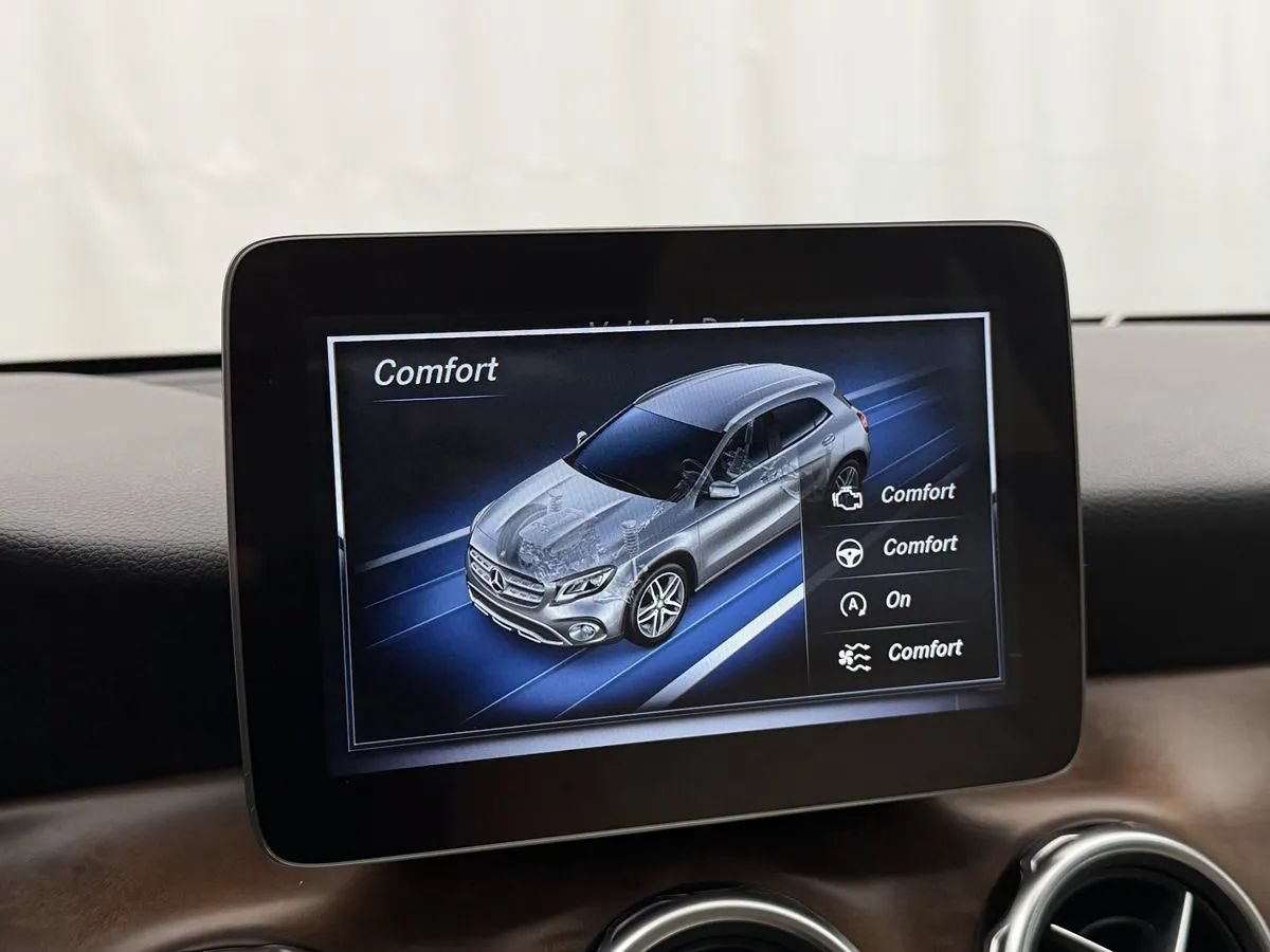 Used 2018 Mercedes-Benz GLA 250 4MATIC image 21