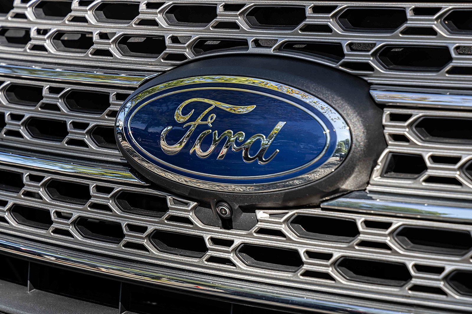 Used 2023 Ford Explorer Limited image 31