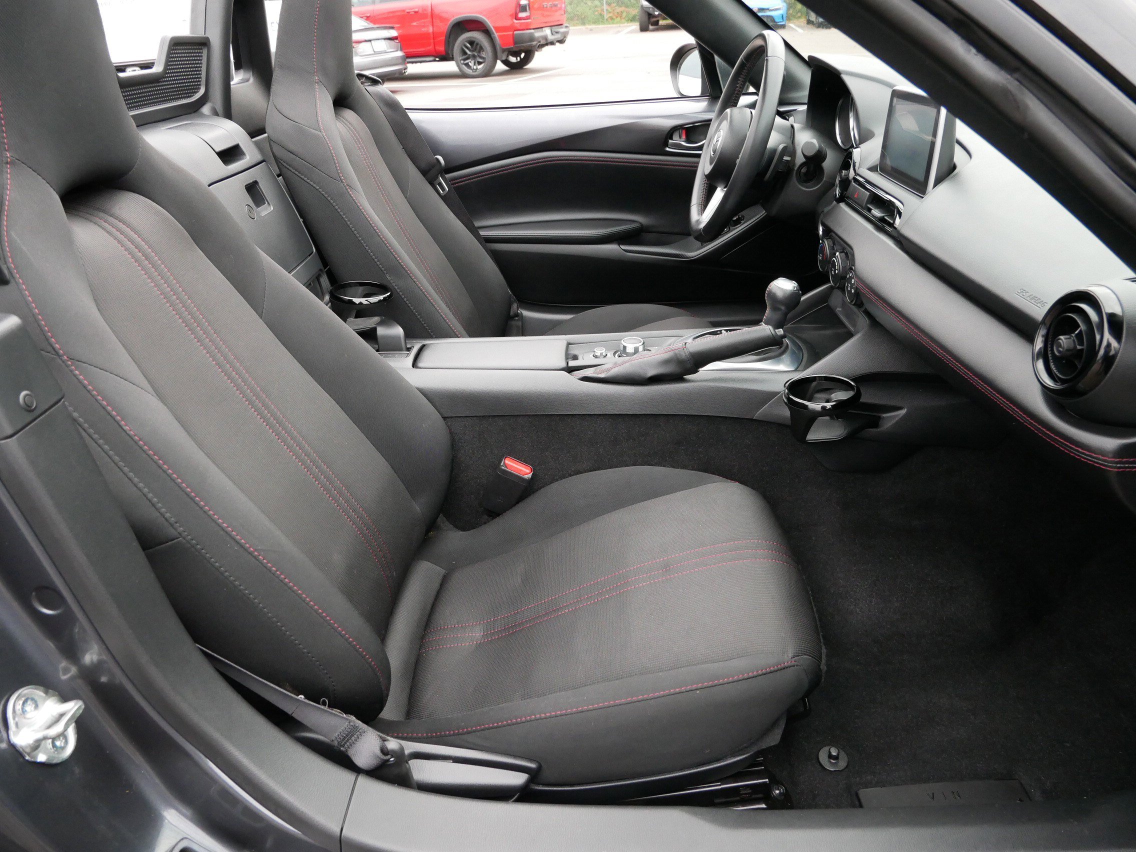 Used 2016 MAZDA MX-5 Miata Club image 12