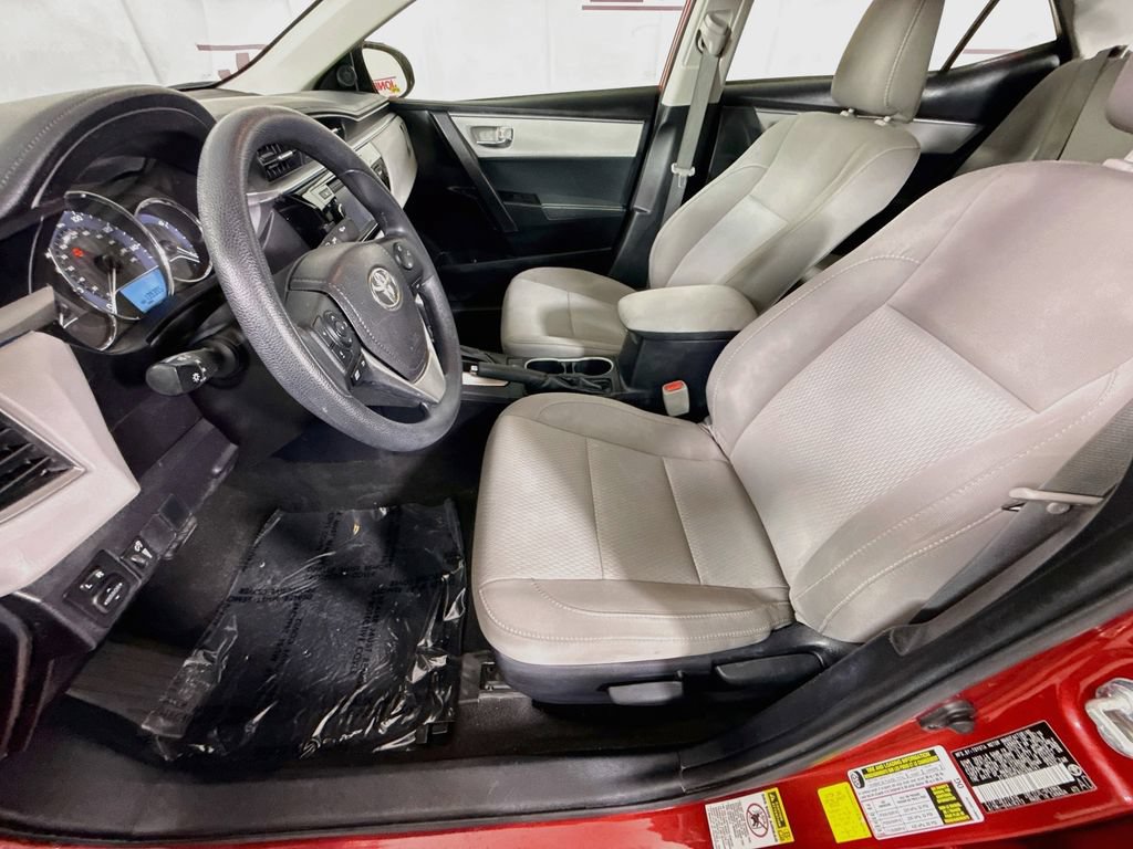 Used 2016 Toyota Corolla LE FWD image 23