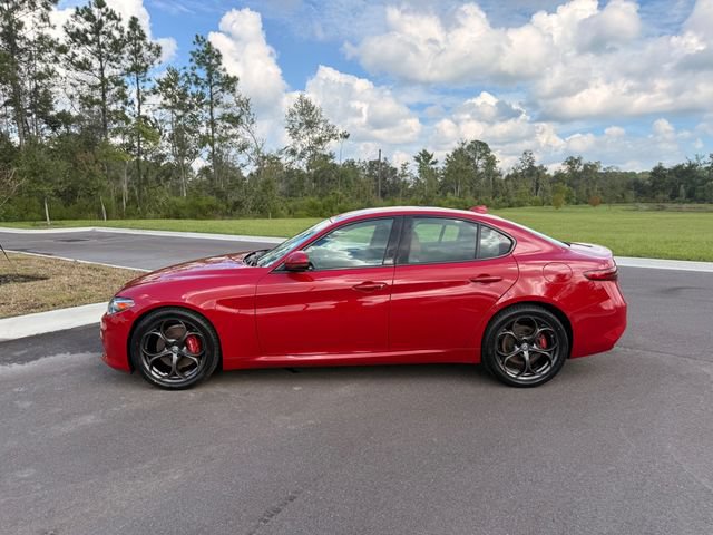 Used 2018 Alfa Romeo Giulia Ti Sport w/ Quick Order Package 22S Sport AWD/4WD image 15