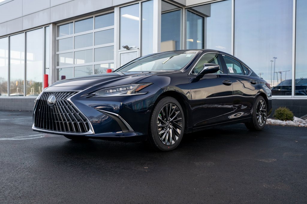 New 2025 Lexus ES 350 Ultra Luxury image 3
