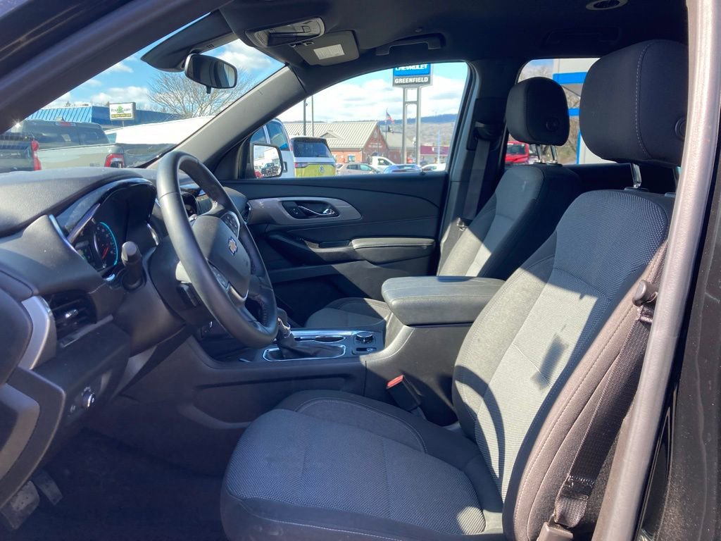 Used 2023 Chevrolet Traverse LT AWD/4WD image 9