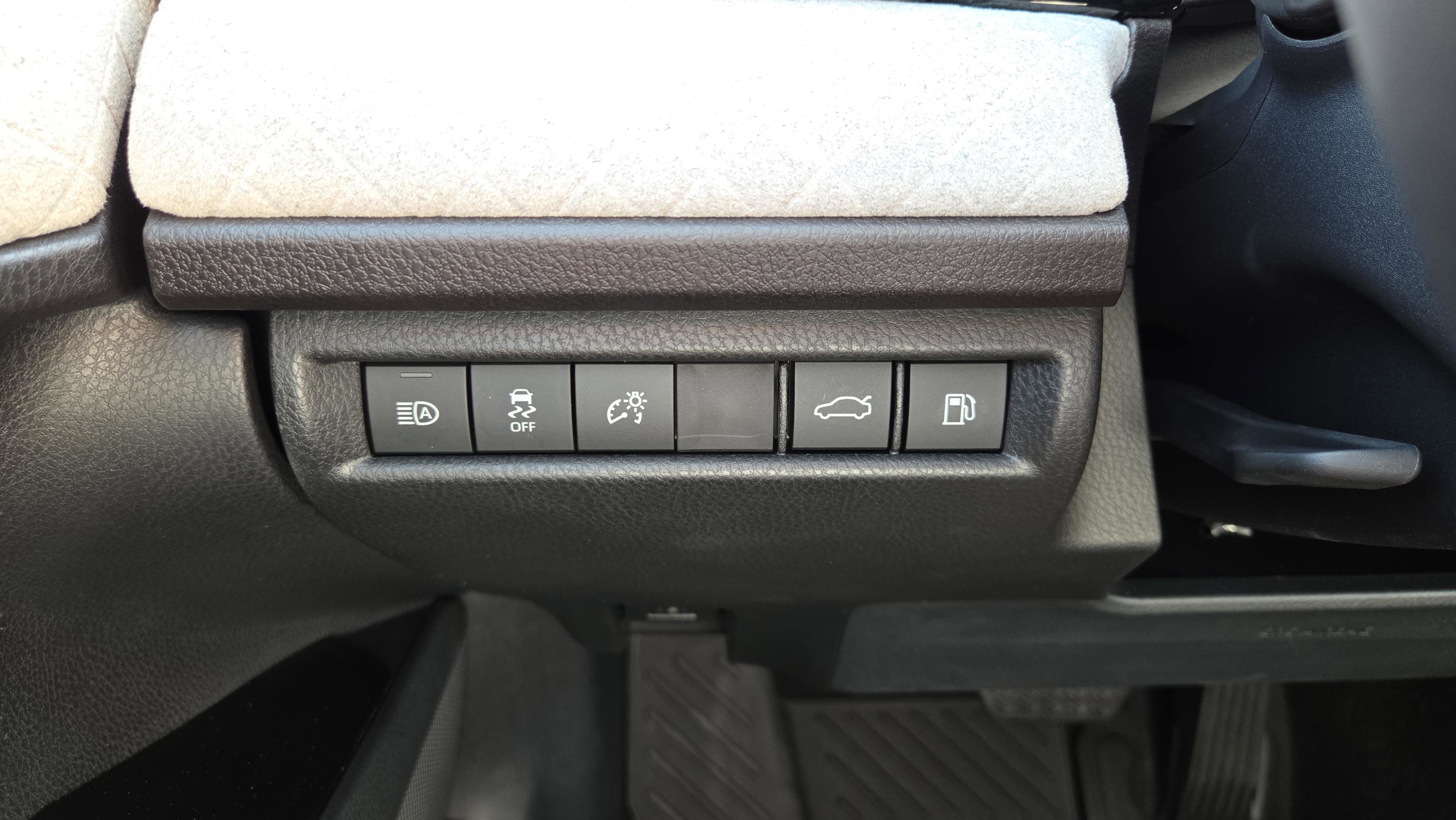 Certified 2025 Toyota Camry XLE image 22