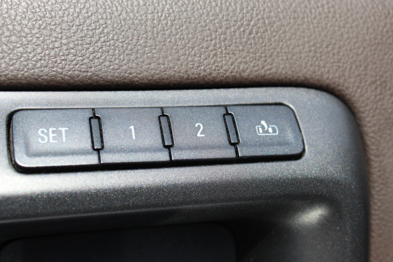 Used 2016 Chevrolet Silverado 2500 LTZ w/ Duramax Plus Package image 24