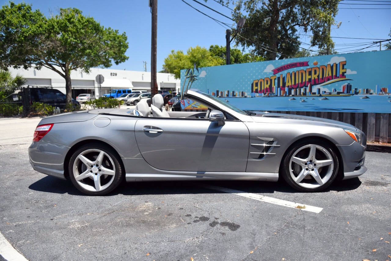 Used 2014 Mercedes-Benz SL 550 image 30