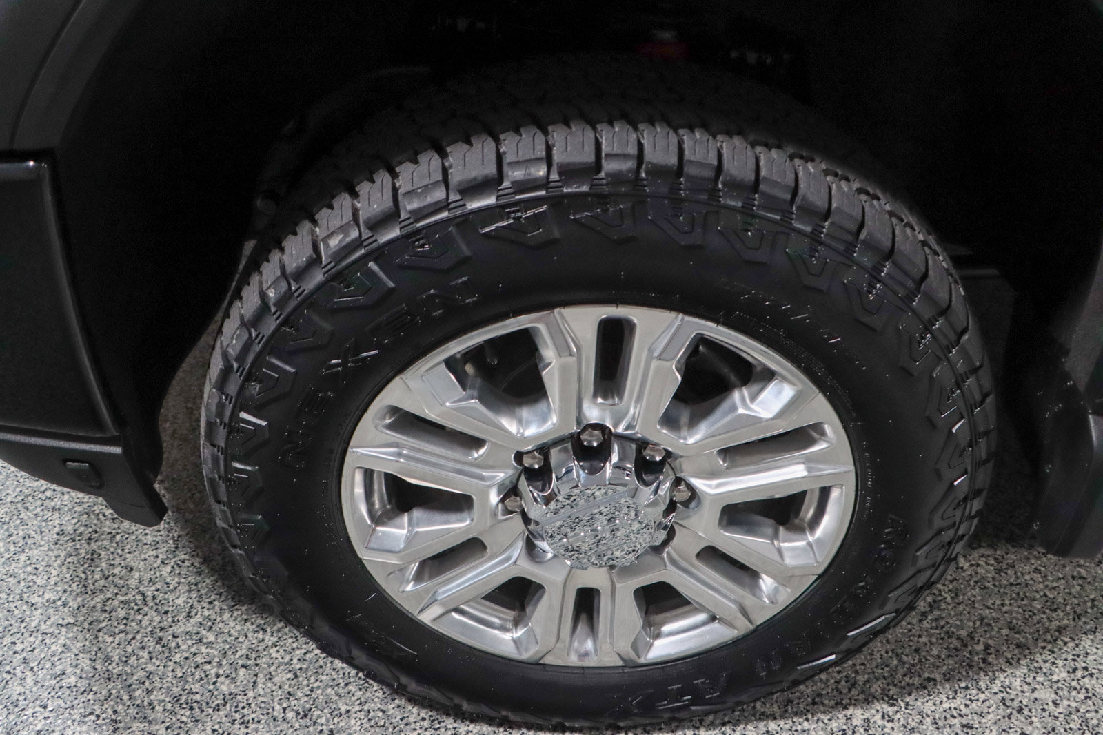 Used 2023 GMC Sierra 2500 Denali w/ Denali Ultimate Package image 11