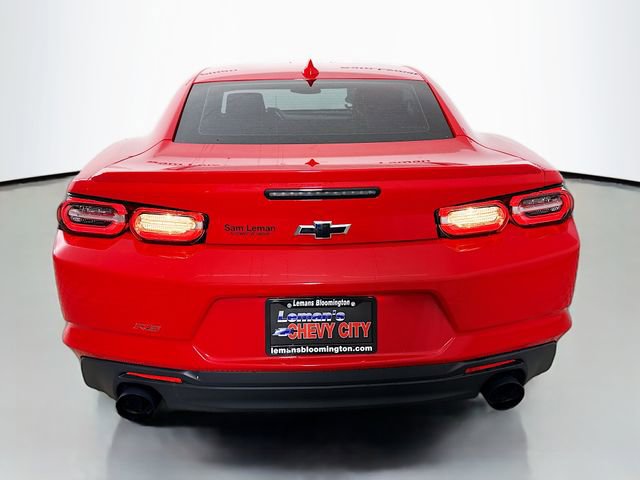 Used 2021 Chevrolet Camaro LT w/ RS Package image 7