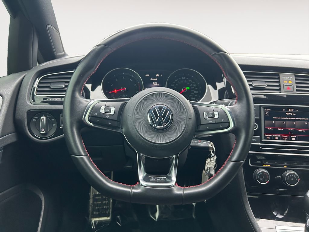 Used 2020 Volkswagen Golf 4-Door image 15