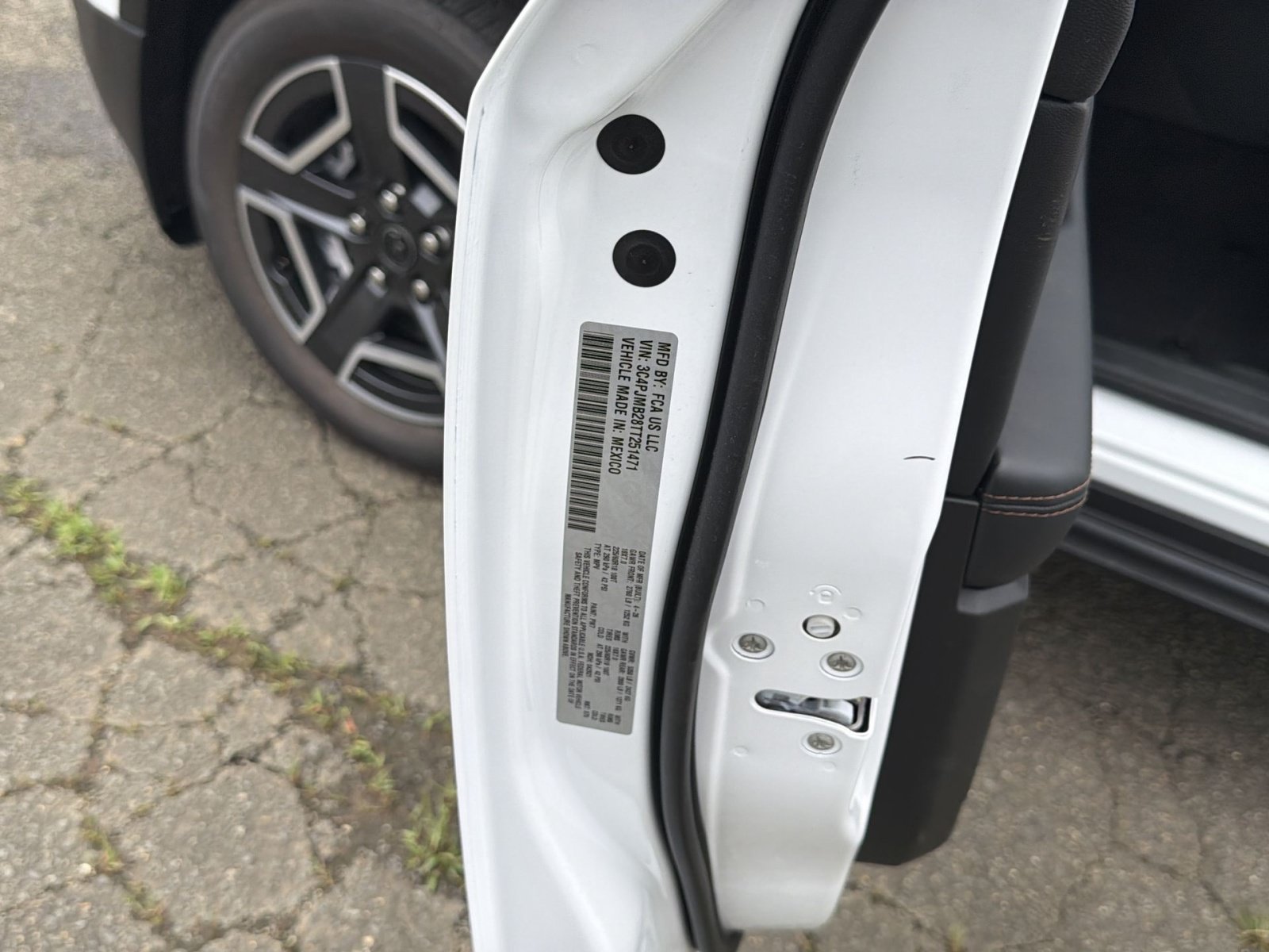 New 2026 Jeep Cherokee Limited AWD/4WD image 28
