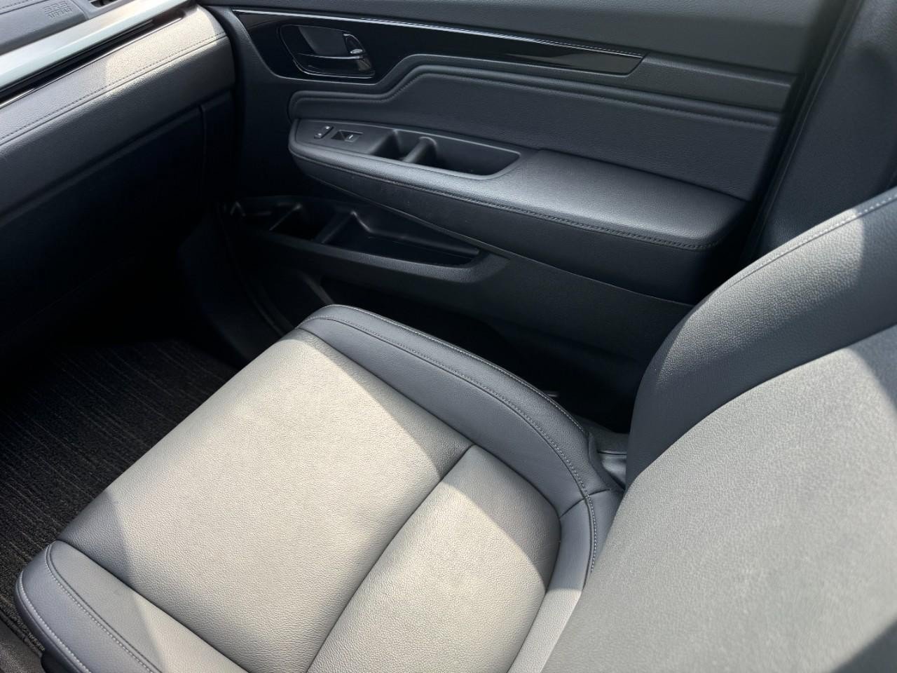 Used 2023 Honda Odyssey Touring image 17