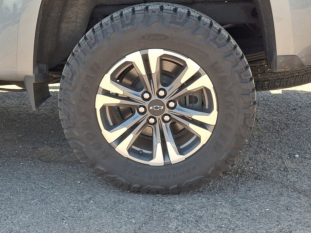 Used 2022 Chevrolet Colorado Z71 image 32
