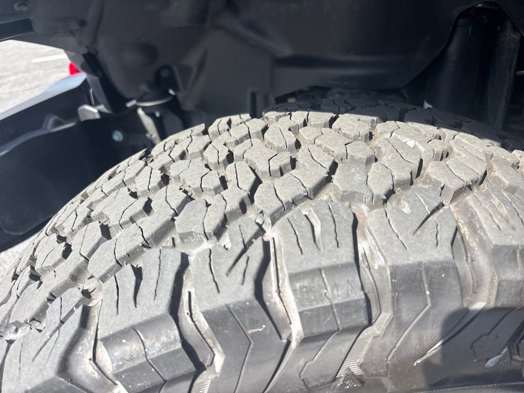 Used 2025 Jeep Wrangler Rubicon image 14