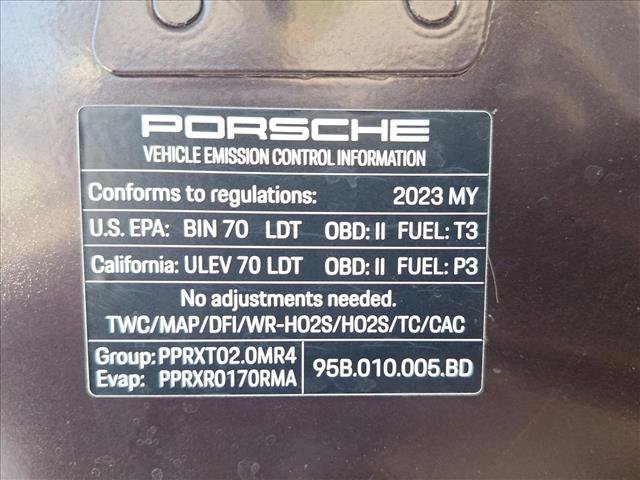 Used 2023 Porsche Macan AWD/4WD image 20