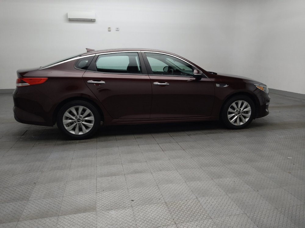 Used 2016 Kia Optima LX w/ Option Group 014 FWD image 10