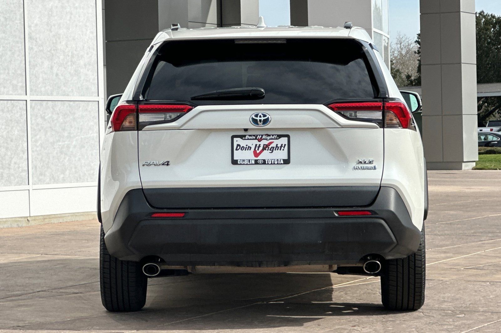 Certified 2022 Toyota RAV4 XLE Premium image 6