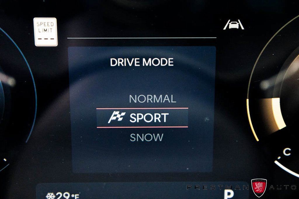 Used 2025 Hyundai Kona Limited AWD/4WD image 38