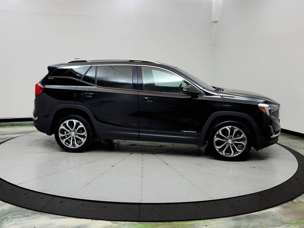 Used 2020 GMC Terrain SLT w/ GMC Pro Grade Package AWD/4WD image 4