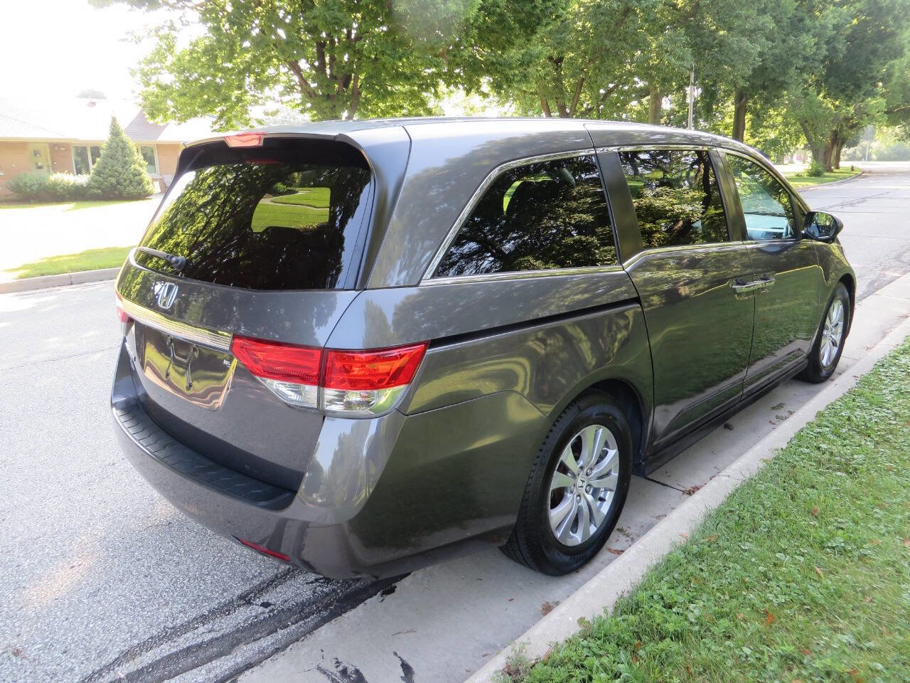 Used 2014 Honda Odyssey EX image 5
