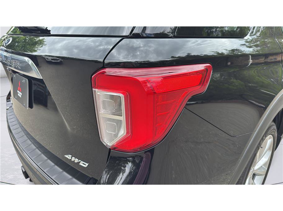 Used 2021 Ford Explorer Platinum AWD/4WD image 42