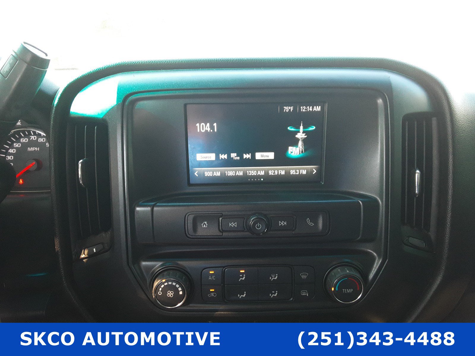 Used 2018 Chevrolet Silverado 1500 Custom RWD image 16
