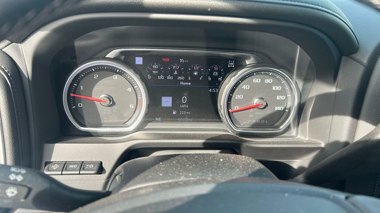 Used 2022 Chevrolet Silverado 2500 High Country w/ Z71 Off-Road Package image 4