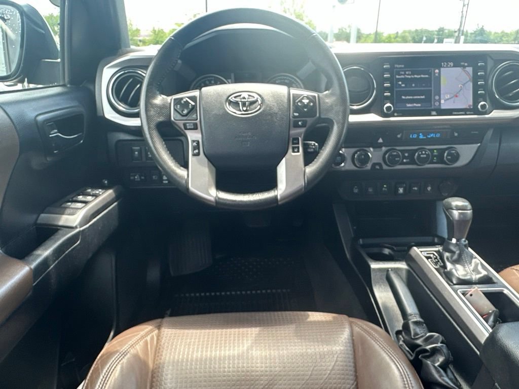 Used 2020 Toyota Tacoma Limited AWD/4WD image 15