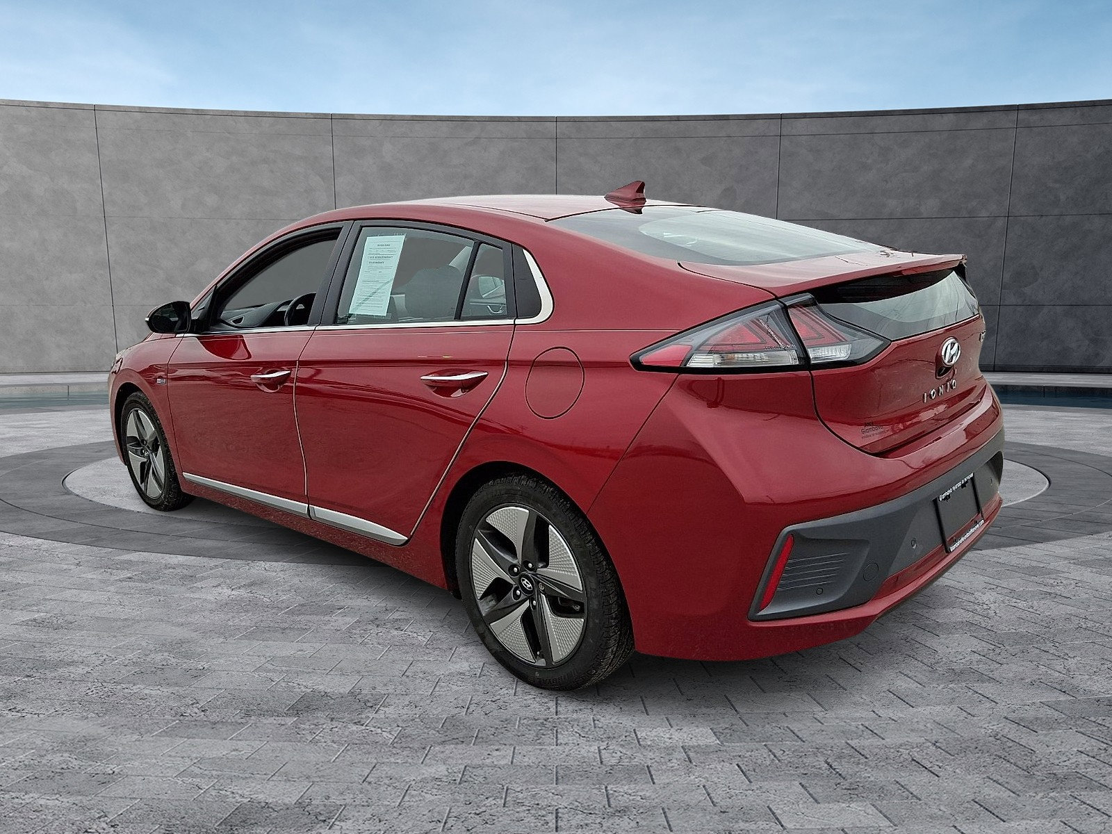Used 2020 Hyundai Ioniq Limited image 7