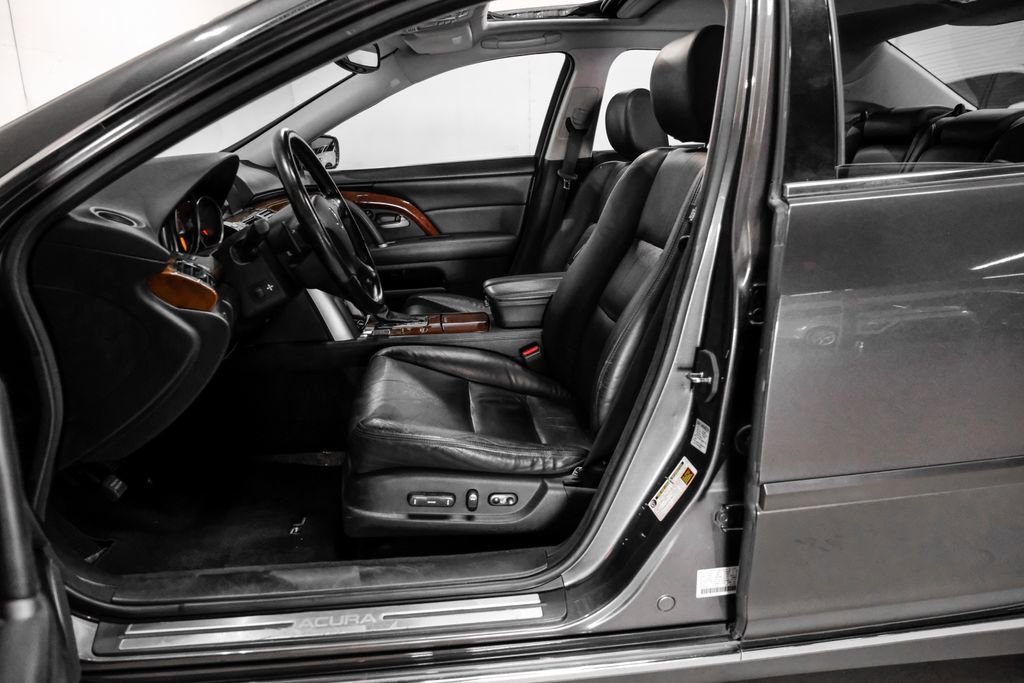Used 2010 Acura RL image 4