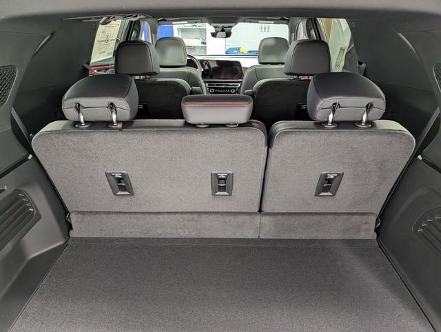 New 2026 Chevrolet Traverse RS image 18