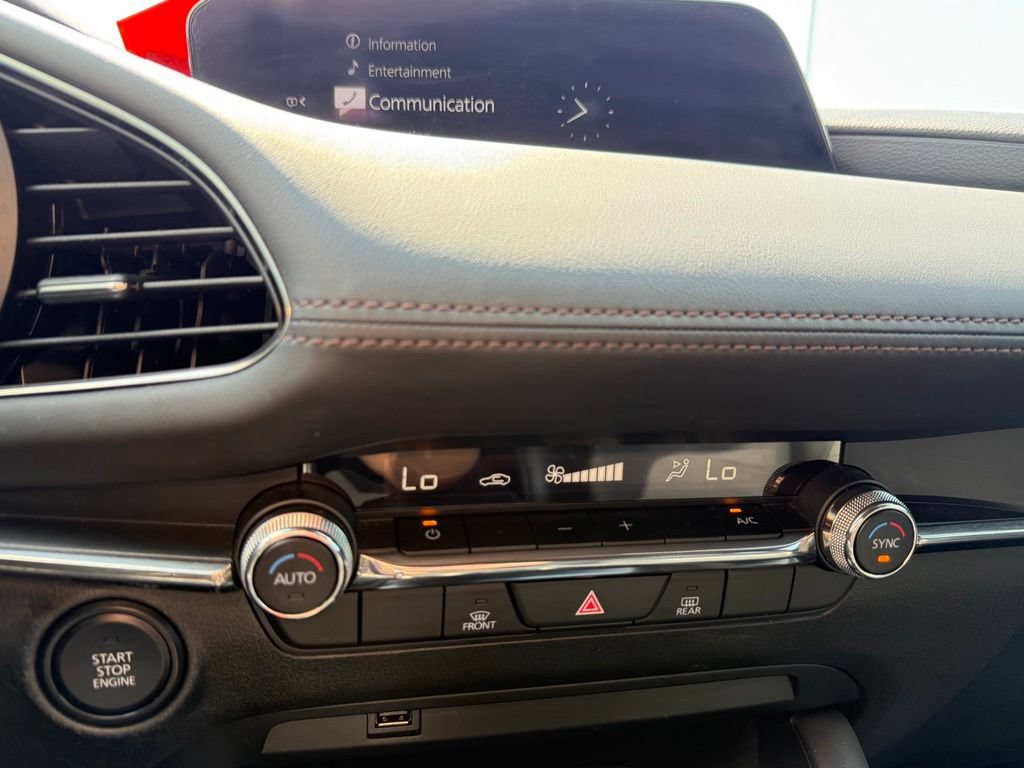 Used 2019 MAZDA MAZDA3 Hatchback FWD image 17