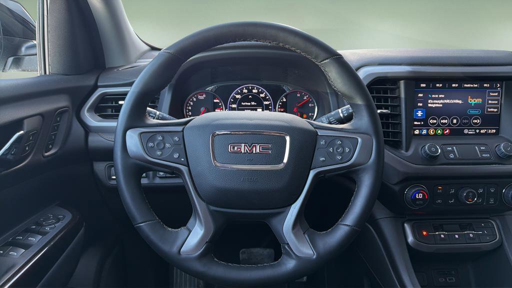 Used 2023 GMC Acadia AT4 w/ Technology Package image 9