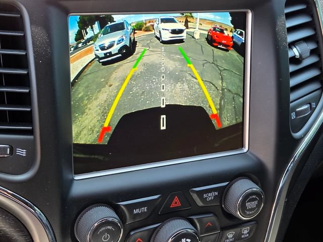Used 2018 Jeep Grand Cherokee Altitude AWD/4WD image 23