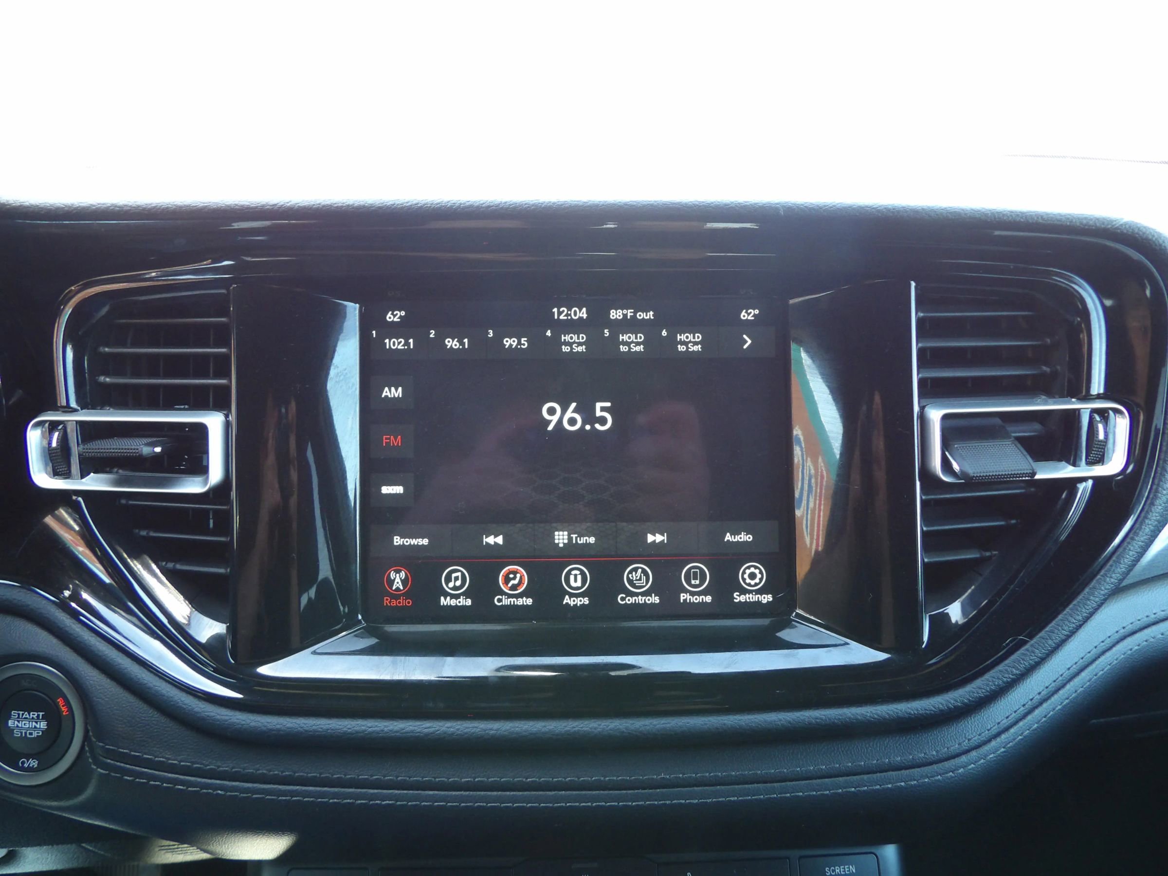 Used 2024 Dodge Durango SXT image 18