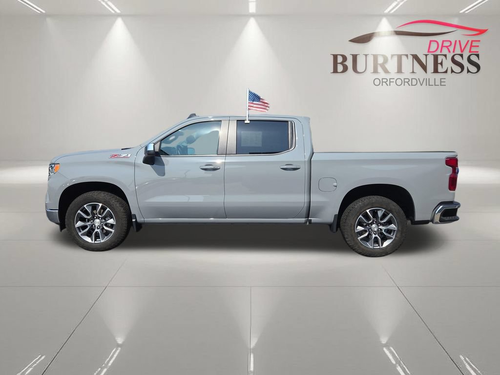 Certified 2024 Chevrolet Silverado 1500 LT AWD/4WD image 5