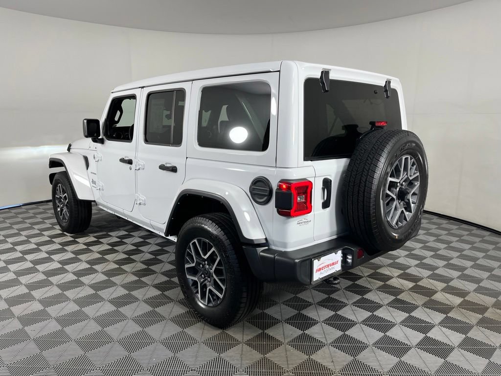 Used 2024 Jeep Wrangler Unlimited Sahara AWD/4WD image 14